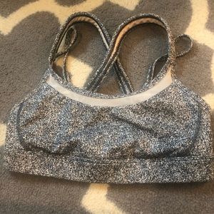 Black and White Speckled Lululemon Sports Bra 🤍🖤